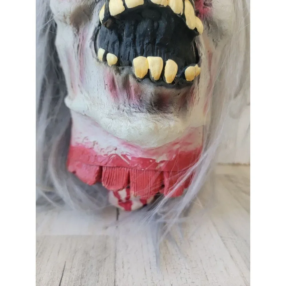 Hanging zombie life size‎ head Grandma Halloween scary prop decor